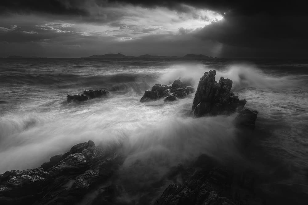 Crashing Ocean Storm by 陆风Landwind — canvas wall art