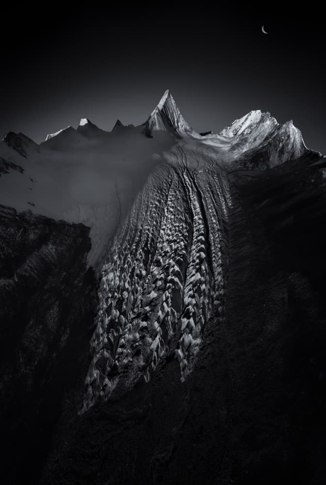 Majestic Glacier Peak by Selions（陈磊） — canvas wall art